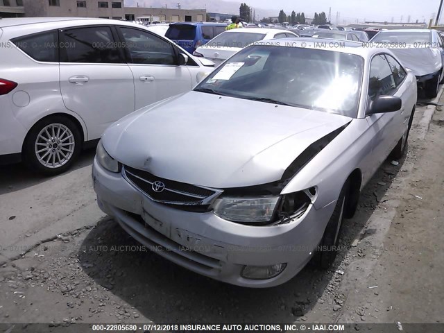 2T1CF28PXXC218195 - 1999 TOYOTA CAMRY SOLARA SE/SLE ვერცხლისფერი ფოტო 2