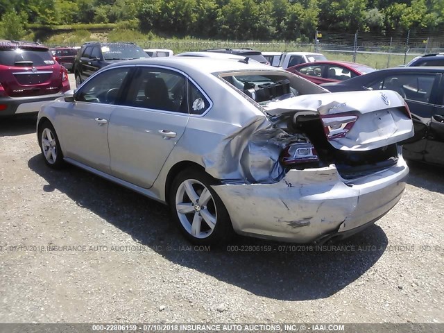 1VWBH7A31CC030482 - 2012 VOLKSWAGEN PASSAT SE SILVER photo 3