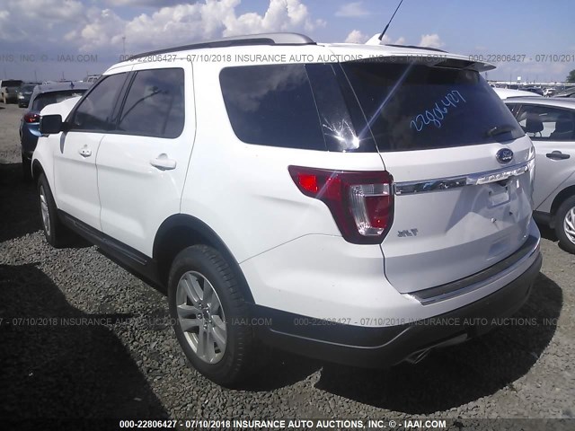 1FM5K8D87JGB18775 - 2018 FORD EXPLORER XLT WHITE photo 3