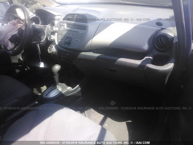 JHMGE8H37DC037076 - 2013 HONDA FIT BLUE photo 5