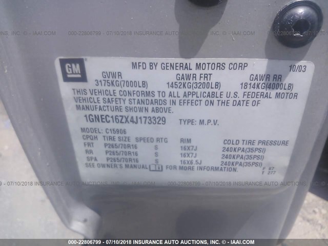 1GNEC16ZX4J173329 - 2004 CHEVROLET SUBURBAN C1500 GRAY photo 9