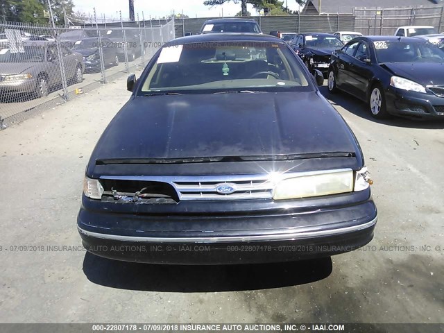 2FALP74W4VX139935 - 1997 FORD CROWN VICTORIA LX BLACK photo 6