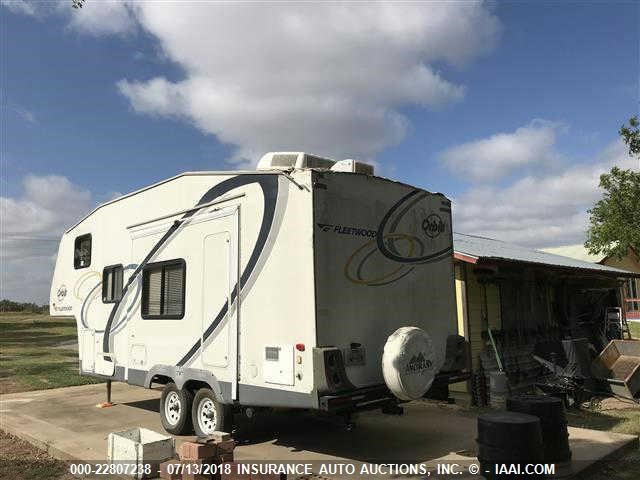 4CK5C242754009130 - 2005 FLEETWOOD TRAVEL TRAILER  Unknown photo 3