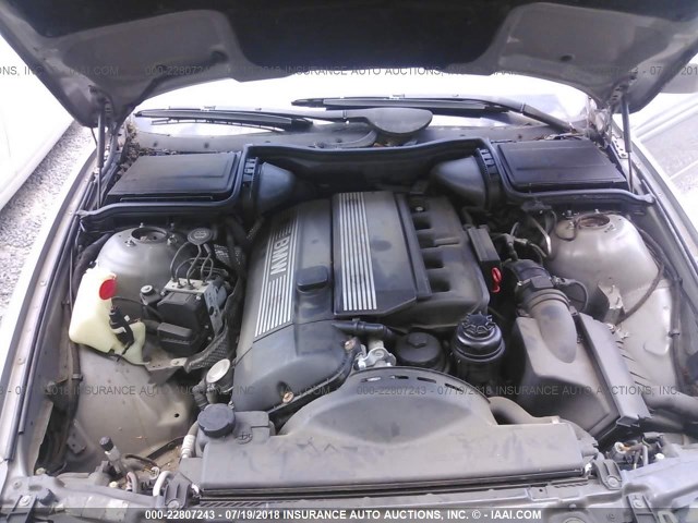 WBADT63422CH99937 - 2002 BMW 530 I AUTOMATIC SILVER photo 10
