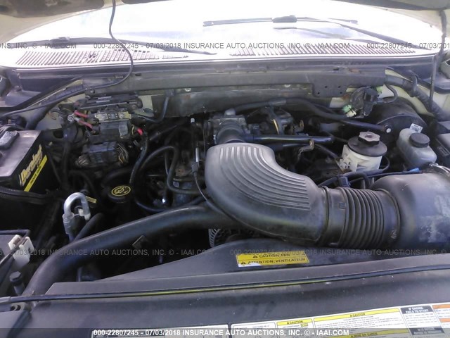 5LMPU28L5WLJ30837 - 1998 LINCOLN NAVIGATOR SILVER photo 10