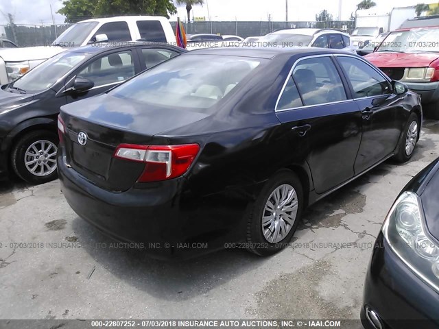 4T1BD1FK0DU096637 - 2013 TOYOTA CAMRY HYBRID/LE/XLE 黑色 照片 4