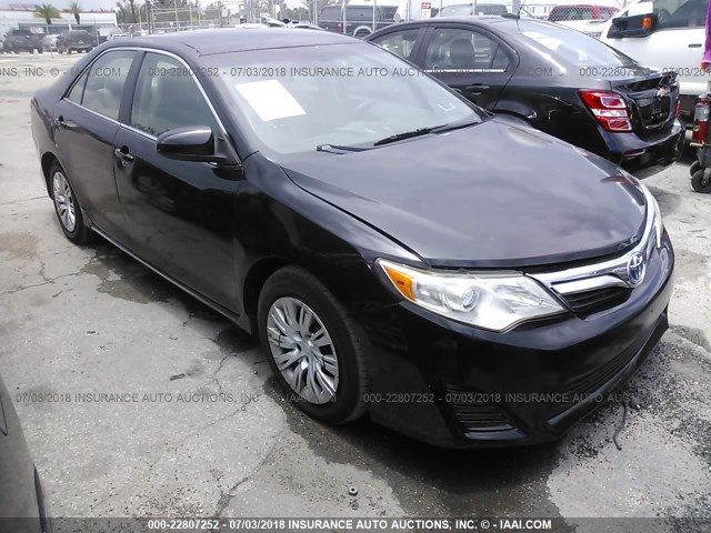 4T1BD1FK0DU096637 - 2013 TOYOTA CAMRY HYBRID/LE/XLE 黑色 照片 6