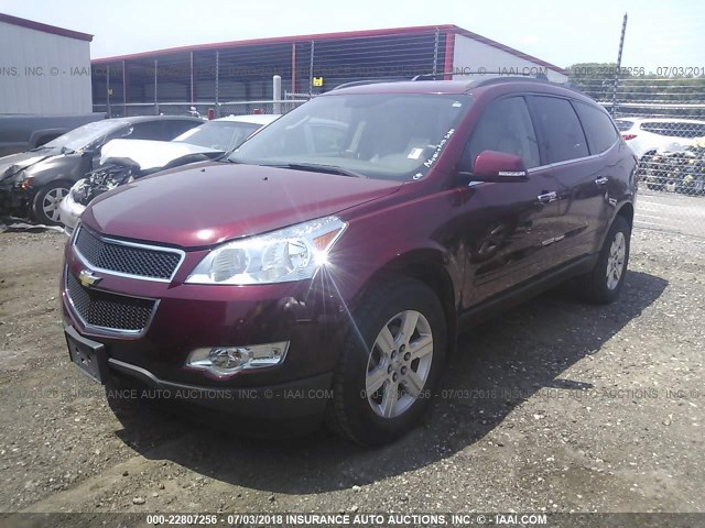 1GNKVJED6BJ355495 - 2011 CHEVROLET TRAVERSE LT MAROON photo 2