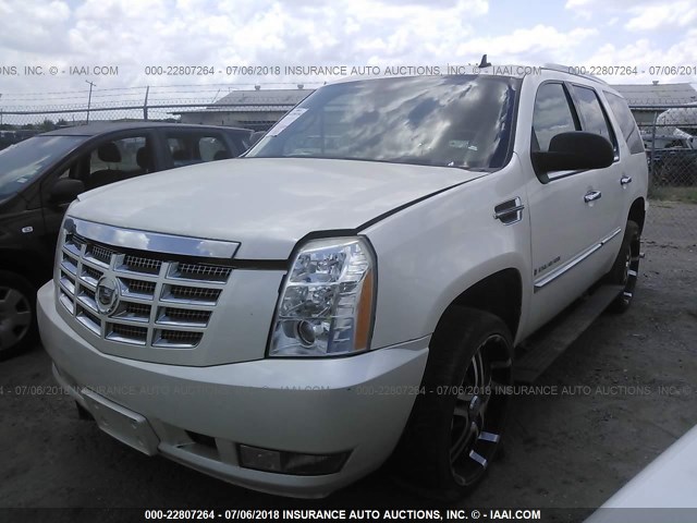 1GYFK63898R261444 - 2008 CADILLAC ESCALADE LUXURY კრემისფერი ფოტო 2