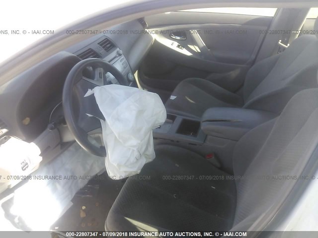 4T1BE46K17U641473 - 2007 TOYOTA CAMRY NEW GENERAT CE/LE/XLE/SE WHITE photo 5