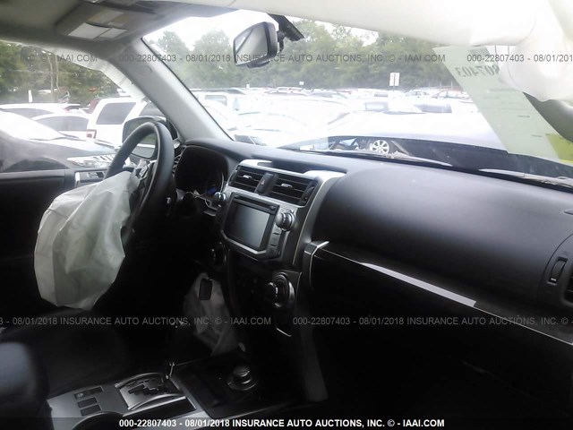 JTEBU5JR9J5514114 - 2018 TOYOTA 4RUNNER SR5 PREM/LTDL/TRAIL/TRD BLACK photo 5