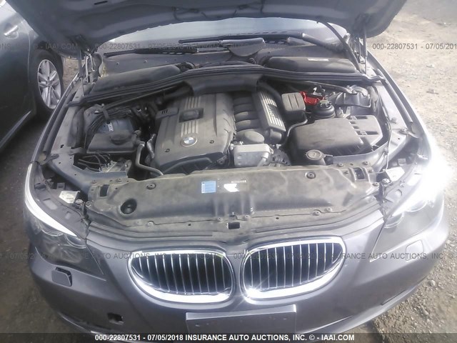 WBANV1C54AC444533 - 2010 BMW 528 XI GRAY photo 10