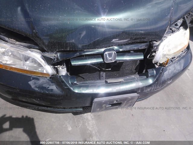 1HGCF86681A087696 - 2001 HONDA ACCORD VALUE GREEN photo 6