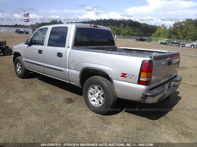 2GTEK13T561229492 - 2006 GMC NEW SIERRA K1500 GRAY photo 3