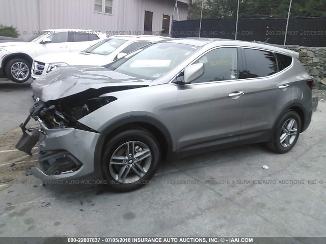 5XYZTDLB1JG560544 - 2018 HYUNDAI SANTA FE SPORT  GRAY photo 2