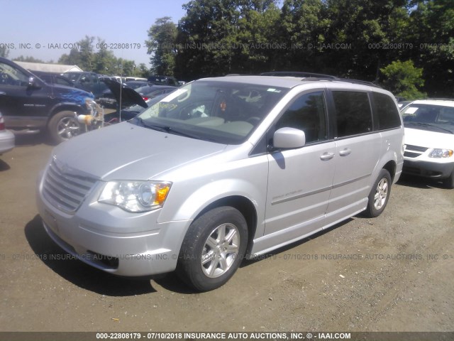 2A8HR54119R673349 - 2009 CHRYSLER TOWN & COUNTRY TOURING SILVER photo 2