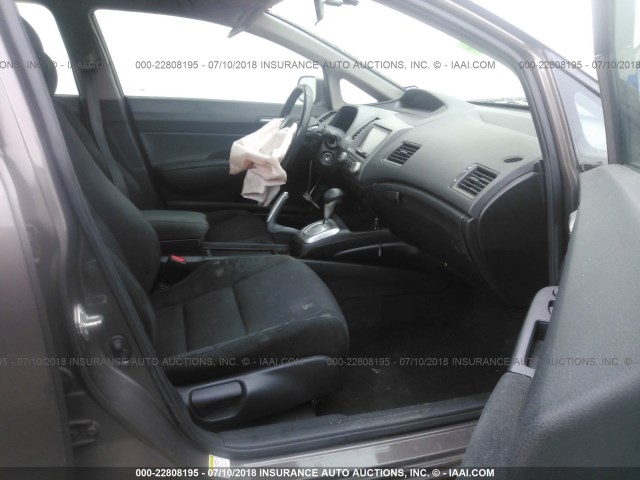 2HGFA1F68BH505308 - 2011 HONDA CIVIC LX-S 灰色 照片 5