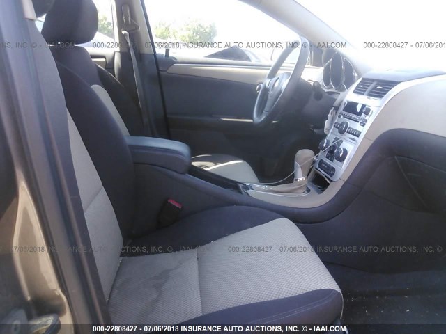 1G1ZB5E13BF352661 - 2011 CHEVROLET MALIBU LS GRAY photo 5