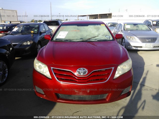 4T1BF3EK2AU065327 - 2010 TOYOTA CAMRY SE/LE/XLE 红色 照片 6