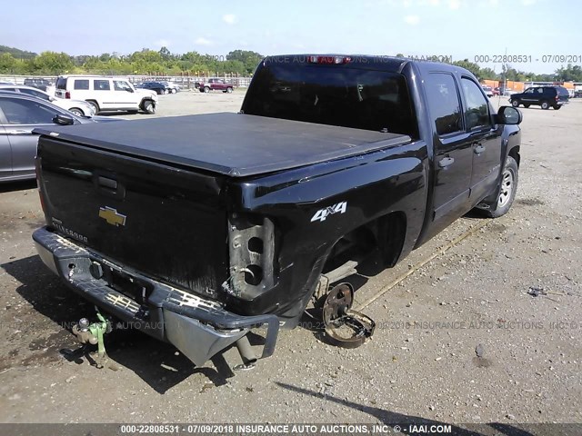 2GCEK13C971694276 - 2007 CHEVROLET SILVERADO K1500 CREW CAB BLACK photo 4