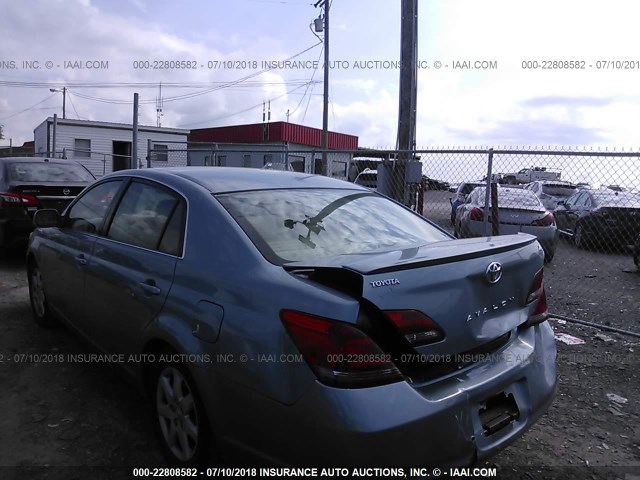 4T1BK36B58U258446 - 2008 TOYOTA AVALON XL/XLS/TOURING/LIMITED BLUE photo 3