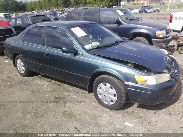 4T1BG22K7WU245082 - 1998 TOYOTA CAMRY CE/LE/XLE მწვანე ფოტო 1
