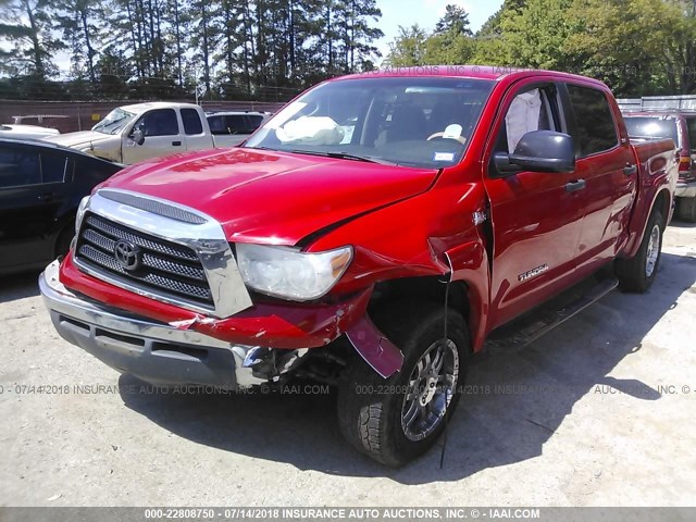 5TFEV54148X062933 - 2008 TOYOTA TUNDRA CREWMAX/CREWMAX SR5 RED photo 2