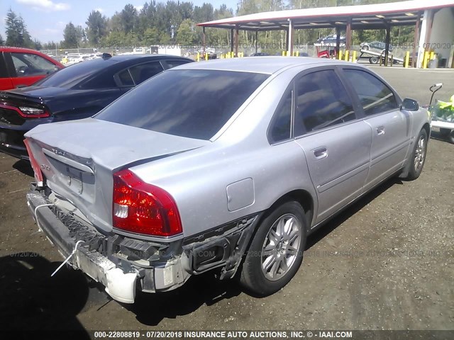 YV1TS592351407900 - 2005 VOLVO S80 2.5T SILVER photo 4