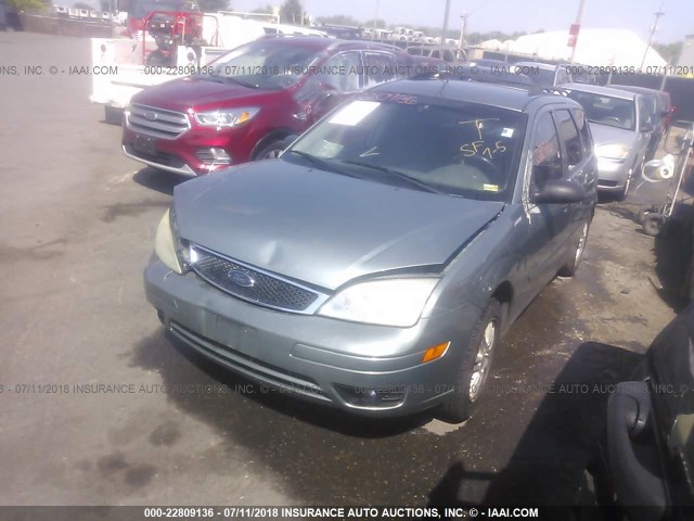 1FAFP36NX5W115404 - 2005 FORD FOCUS ZXW GRAY photo 2