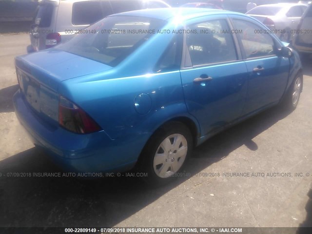 1FAFP34N17W340610 - 2007 FORD FOCUS ZX4/S/SE/SES BLUE photo 4