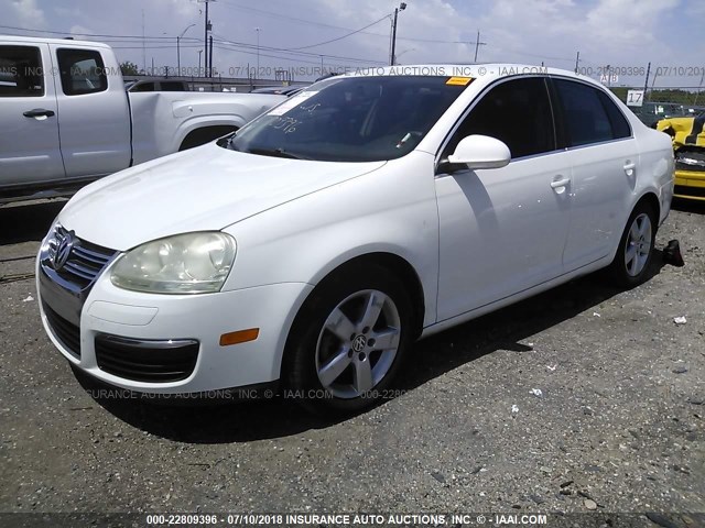 3VWRZ71K19M098761 - 2009 VOLKSWAGEN JETTA SE/SEL WHITE photo 2