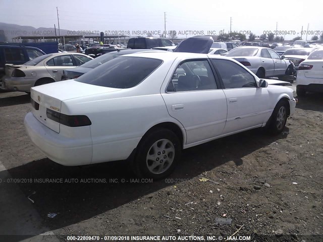 JT2BF28K6X0191452 - 1999 TOYOTA CAMRY LE/XLE 白色 照片 4
