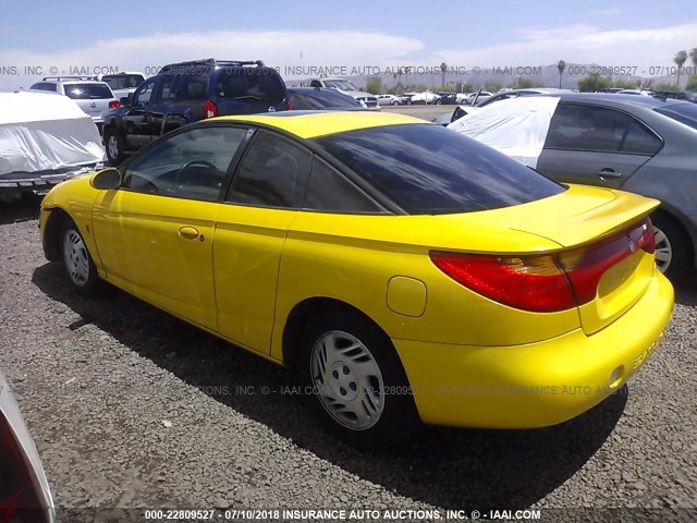 1G8ZY12781Z106235 - 2001 SATURN SC2 YELLOW photo 3