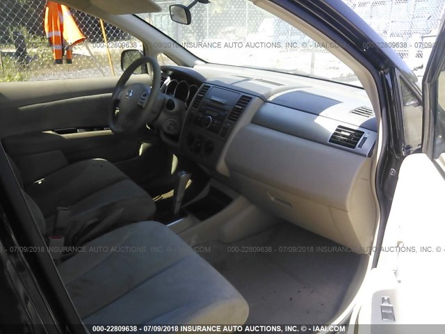 3N1BC11E48L352130 - 2008 NISSAN VERSA S/SL BLACK photo 5