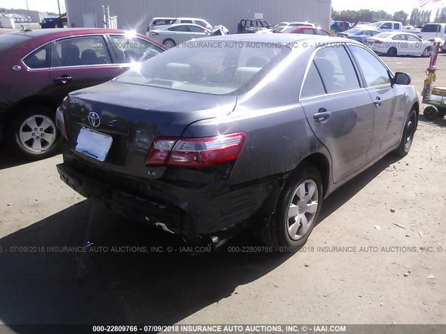 4T1BE46K57U527864 - 2007 TOYOTA CAMRY NEW GENERAT CE/LE/XLE/SE GRAY photo 4