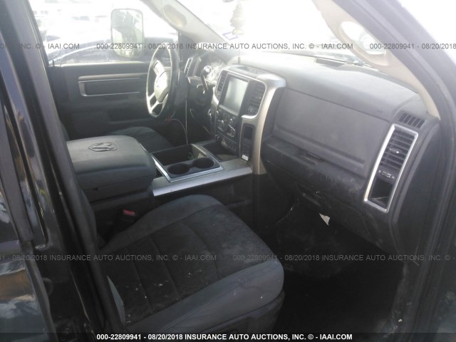 3C63RRHL1FG666737 - 2015 RAM 3500 SLT BLACK photo 5