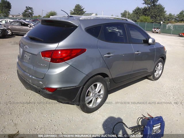 KM8JU3AC8AU111534 - 2010 HYUNDAI TUCSON GLS/LIMITED GRAY photo 4