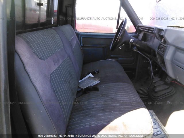 1FTHF26L0FPA15676 - 1985 FORD F250 SILVER photo 5
