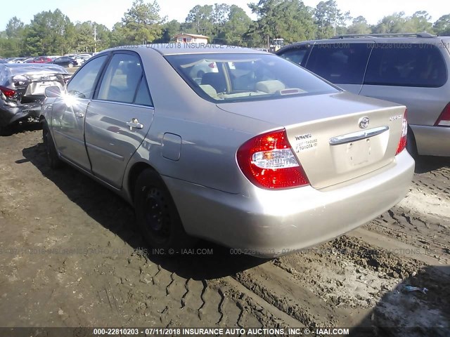 4T1BE32K32U105603 - 2002 TOYOTA CAMRY LE/XLE/SE 金色 照片 3