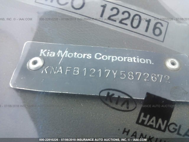 KNAFB1217Y5872672 - 2000 KIA SEPHIA LS GRAY photo 9