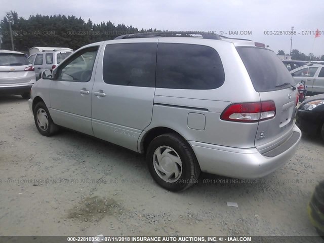 4T3ZF13C43U522860 - 2003 TOYOTA SIENNA LE/XLE SILVER photo 3