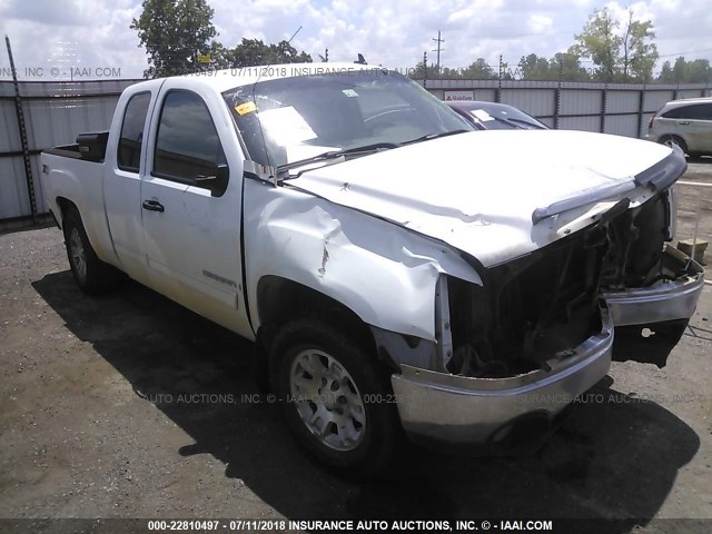 2GTEK19J671595792 - 2007 GMC NEW SIERRA K1500 WHITE photo 1