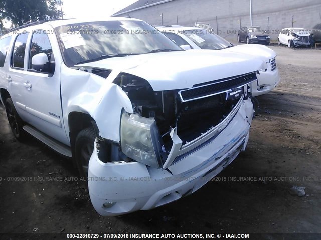 1GNFK13037J119694 - 2007 CHEVROLET TAHOE K1500 WHITE photo 6