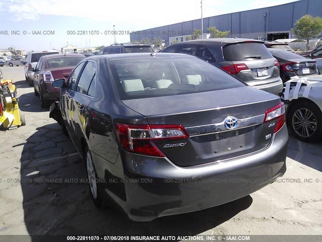 4T1BD1FK4DU096737 - 2013 TOYOTA CAMRY HYBRID/LE/XLE 灰色 照片 3