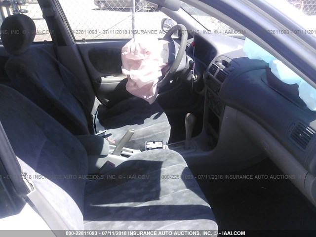 1NXBR18E3WZ059089 - 1998 TOYOTA COROLLA VE/CE/LE WHITE photo 5