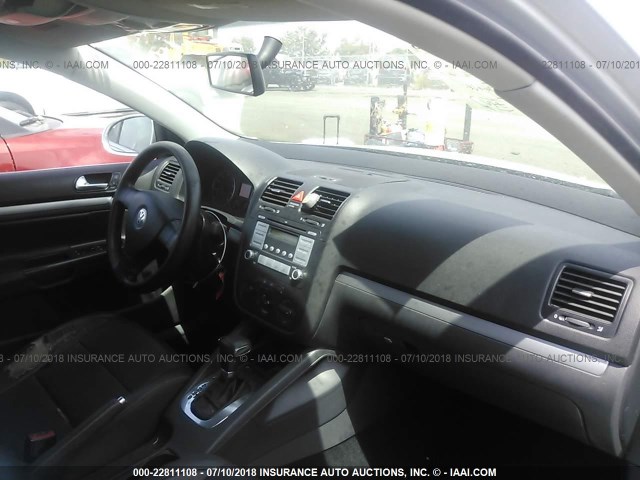 3VWEF71KX7M070798 - 2007 VOLKSWAGEN JETTA WOLFSBURG 银色 照片 5