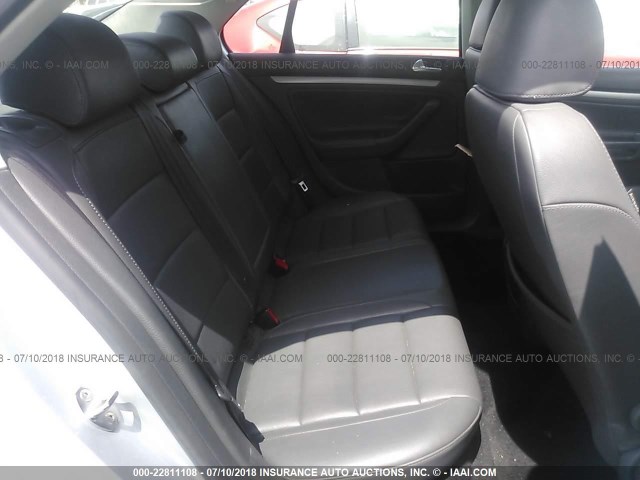 3VWEF71KX7M070798 - 2007 VOLKSWAGEN JETTA WOLFSBURG 银色 照片 8