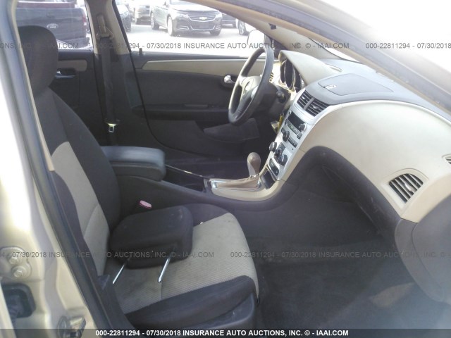1G1ZG57B69F223735 - 2009 CHEVROLET MALIBU LS ოქროსფერი ფოტო 5