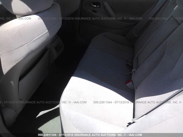 4T4BE46KX9R083566 - 2009 TOYOTA CAMRY SE/LE/XLE SILVER photo 8