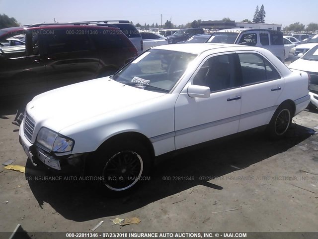 WDBHA22EXRF013464 - 1994 MERCEDES-BENZ C 220 WHITE photo 2